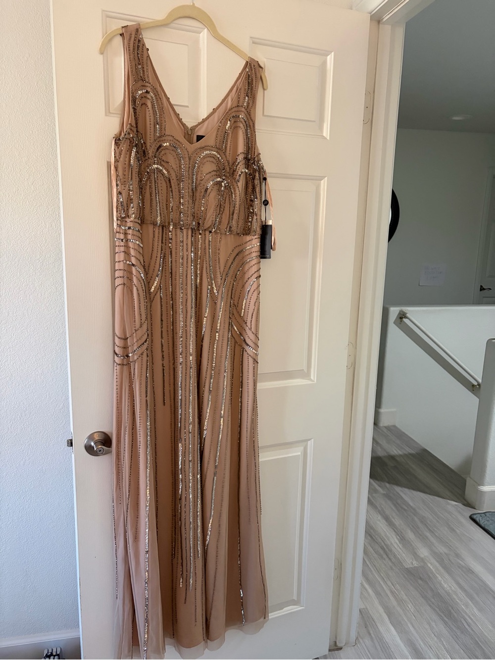 Adrianna Papell Pink Champagne Beaded V-Neck evening gown NWT
